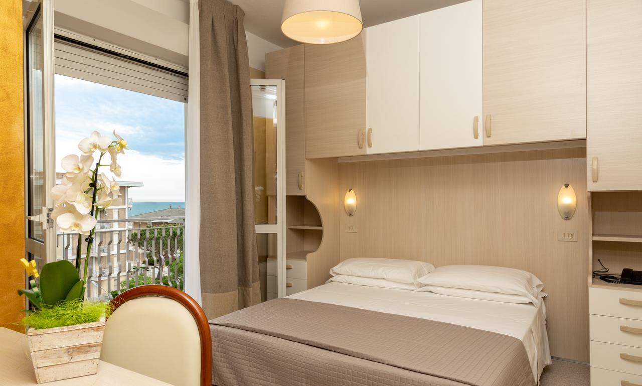 Acapulco Beach Lido di Jesolo Bagian luar foto