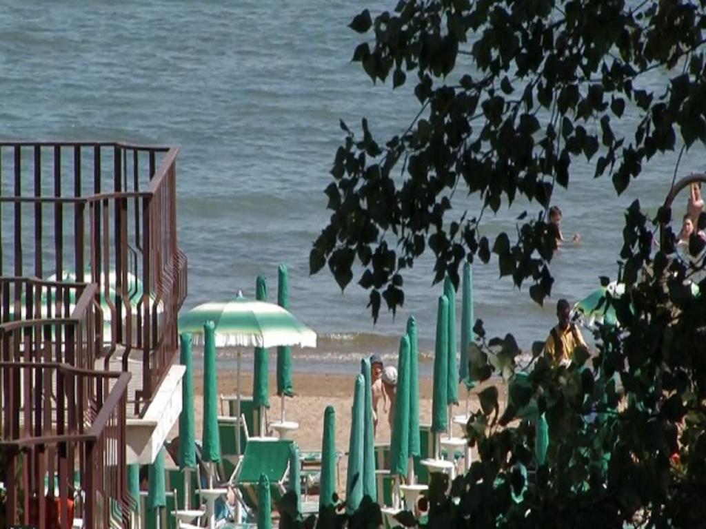 Acapulco Beach Lido di Jesolo Bagian luar foto